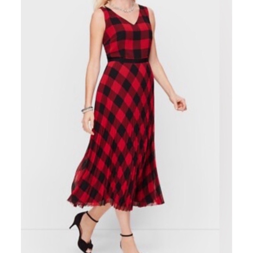 Talbots Red Black Buffalo Plaid Pleated Midi Dress Sleeveless V-Neck‎ Size 8